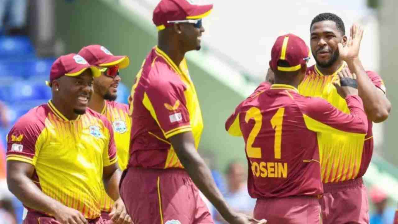 India vs West Indies T20: రెండో టీ20లో టీమిండియా ఓటమి.. మెకాయ్ దాటికి చేతులెత్తేసిన భారత్ బ్యాట్స్మెన్ India vs West Indies T20: రెండో టీ20లో టీమిండియా ఓటమి.. మెకాయ్ దాటికి చేతులెత్తేసిన భారత్ బ్యాట్స్మెన్