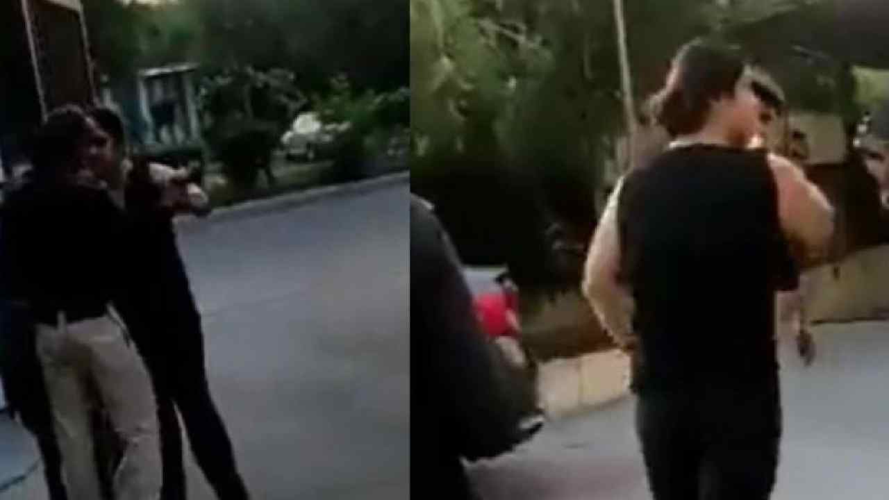 Woman abuses: గేటు తీయడం ఆలస్యమైందని సెక్యూరిటీ గార్డుపై మహిళ దాడి.. పోలీస్ కేసు నమోదు Woman abuses: గేటు తీయడం ఆలస్యమైందని సెక్యూరిటీ గార్డుపై మహిళ దాడి.. పోలీస్ కేసు నమోదు