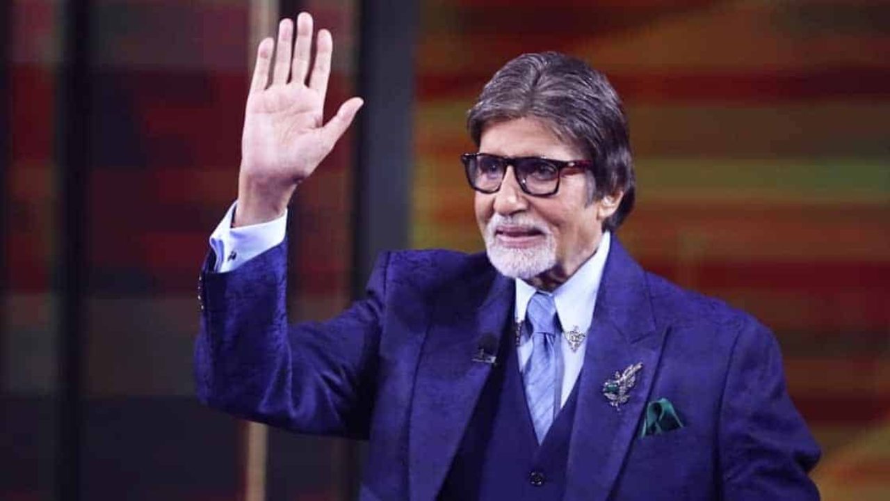 Amitabh Bachchan : మరోసారి కరోనా బారిన పడ్డ అమితాబ్.. నాకు కరోనా వచ్చింది అంటూ ట్విట్టర్లో పోస్ట్ చేసిన బిగ్ బి Amitabh Bachchan : మరోసారి కరోనా బారిన పడ్డ అమితాబ్.. నాకు కరోనా వచ్చింది అంటూ ట్విట్టర్లో పోస్ట్ చేసిన బిగ్ బి
