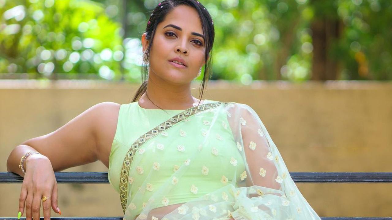 Anasuya : నాపైన వేసే పంచులు నచ్చకే జబర్దస్త్ మానేశాను.. వాళ్ళు వెళ్లిపోయారని వెళ్లిపోవడానికి నేనేం గొర్రెల మంద టైప్ కాదు.. Anasuya : నాపైన వేసే పంచులు నచ్చకే జబర్దస్త్ మానేశాను.. వాళ్ళు వెళ్లిపోయారని వెళ్లిపోవడానికి నేనేం గొర్రెల మంద టైప్ కాదు..