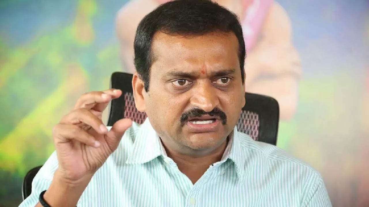 “ఇలా బతకడం మానవత్వాన్ని కోల్పోవడమే” అంటూ బండ్ల గణేశ్ కామెంట్లు.. ఇంతకీ ఎవరికి కౌంటర్ ఇచ్చినట్టు? “ఇలా బతకడం మానవత్వాన్ని కోల్పోవడమే” అంటూ బండ్ల గణేశ్ కామెంట్లు.. ఇంతకీ ఎవరికి కౌంటర్ ఇచ్చినట్టు?