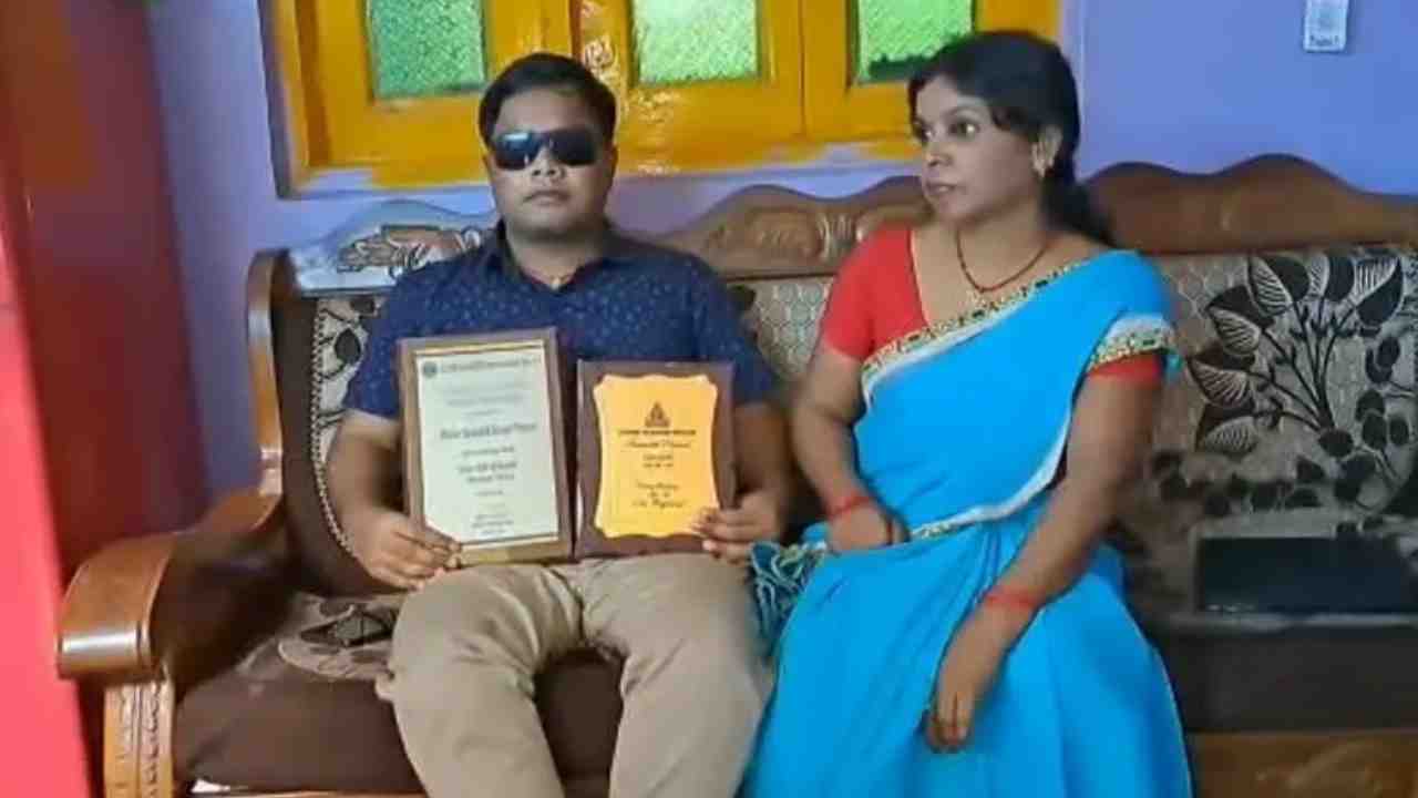 Saurabh Gets a Job In Microsoft: కంటిచూపు కోల్పోయిన అనుకున్నది సాధించాడు.. రూ.51 లక్షల ప్యాకేజీతో సాప్ట్వేర్ ఉద్యోగం .. Saurabh Gets a Job In Microsoft: కంటిచూపు కోల్పోయిన అనుకున్నది సాధించాడు.. రూ.51 లక్షల ప్యాకేజీతో సాప్ట్వేర్ ఉద్యోగం ..