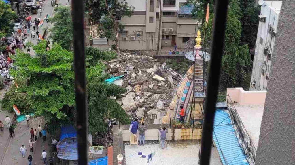 4-storey building collapses