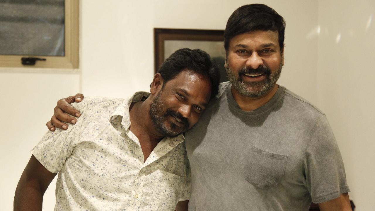 Megastar Chiranjeevi : ఇంటికి పిలిచి మరీ అభిమాని చివరి కోరిక తీర్చిన మెగాస్టార్.. ఆర్థికంగా కూడా సహాయం.. Megastar Chiranjeevi : ఇంటికి పిలిచి మరీ అభిమాని చివరి కోరిక తీర్చిన మెగాస్టార్.. ఆర్థికంగా కూడా సహాయం..