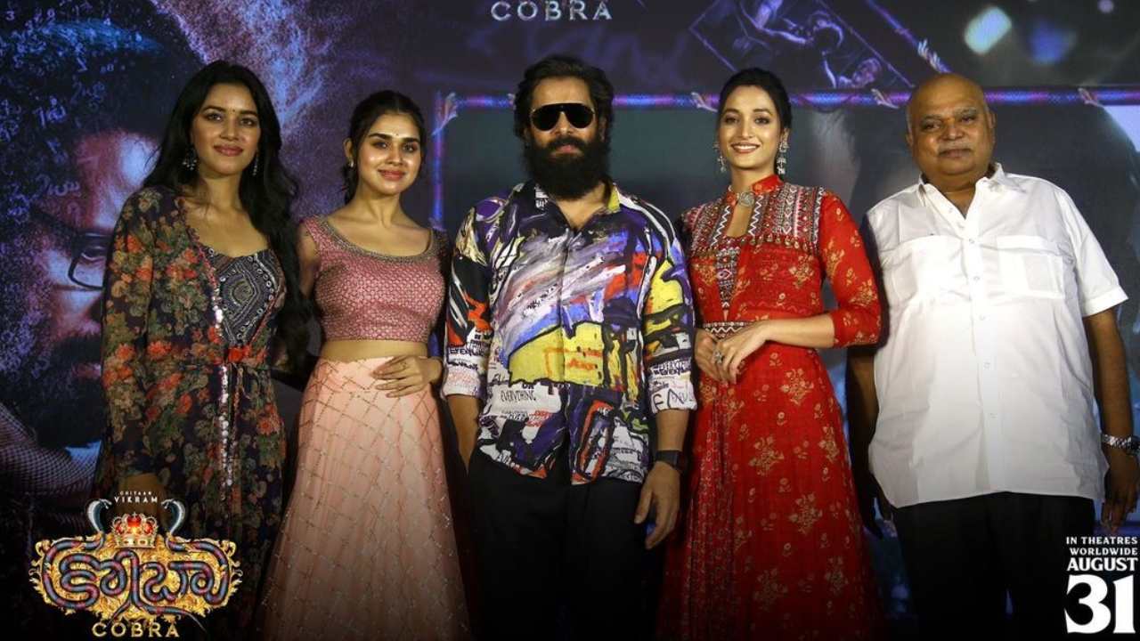 Cobra Movie Promotions : హైదరాబాద్ లో కోబ్రా మూవీ ప్రమోషన్స్ హంగామా