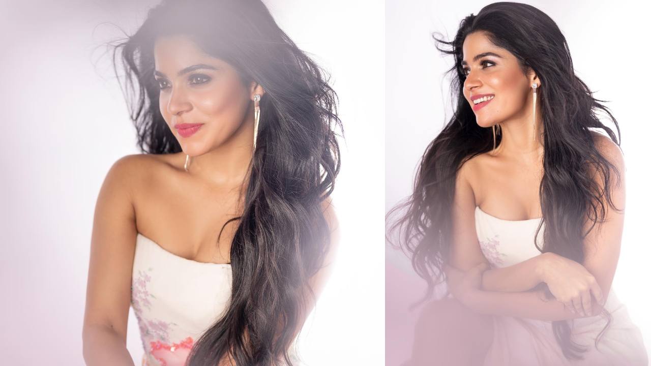 Divyabharathi : ఏంజిల్ లా మెరిసిపోతున్న దివ్య భారతి