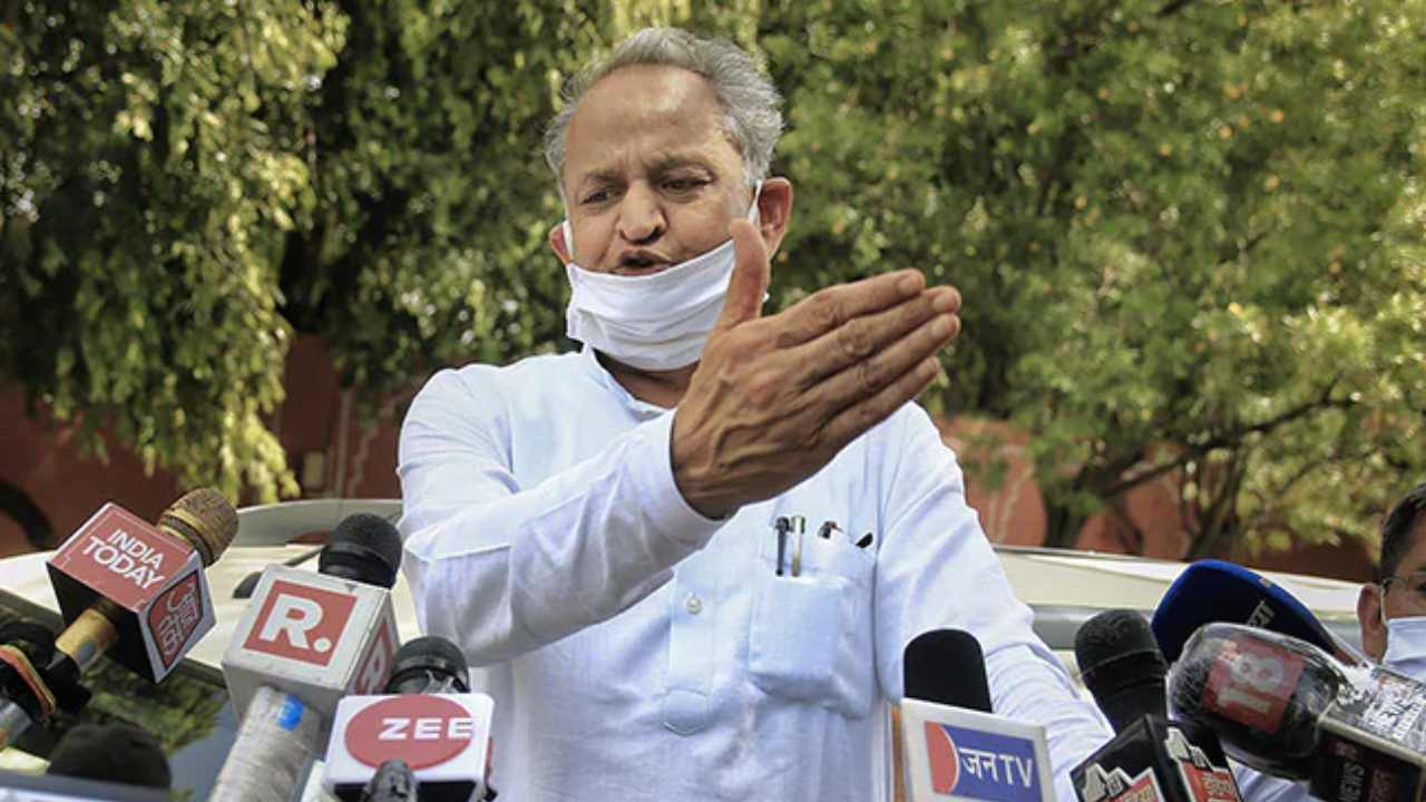 Ashok Gehlot on Nirbhaya Act: నిర్భయ చట్టం తర్వాత హత్యలు పెరిగాయి: రాజస్తాన్ సీఎం షాకింగ్ కామెంట్స్ Ashok Gehlot on Nirbhaya Act: నిర్భయ చట్టం తర్వాత హత్యలు పెరిగాయి: రాజస్తాన్ సీఎం షాకింగ్ కామెంట్స్