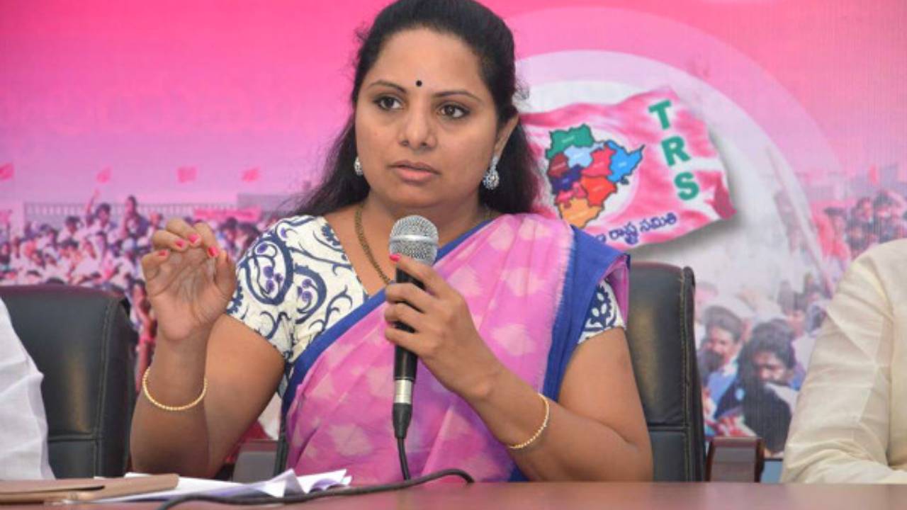 Delhi Liquor Scam: ఢిల్లీ లిక్కర్ స్కామ్ ఆరోపణలపై క్లారిటీ ఇచ్చిన ఎమ్మెల్సీ కవిత Delhi Liquor Scam: ఢిల్లీ లిక్కర్ స్కామ్ ఆరోపణలపై క్లారిటీ ఇచ్చిన ఎమ్మెల్సీ కవిత