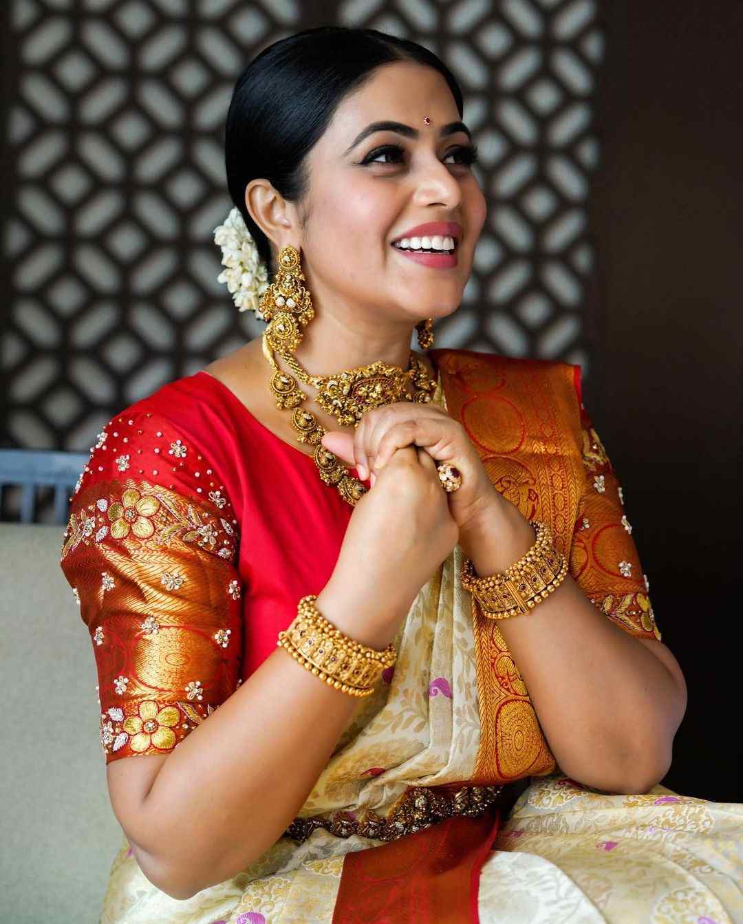 Purnaa as beautiful as a bride