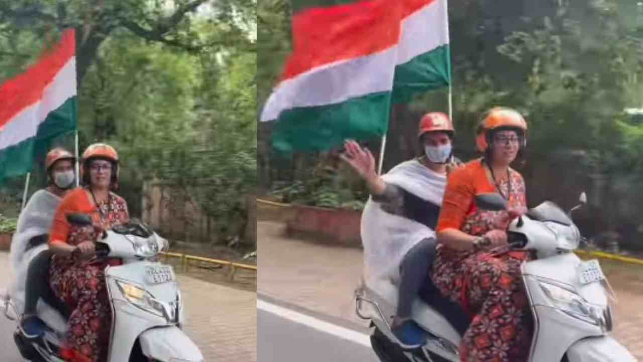 Smriti Irani: స్కూటర్పై ఆఫీసుకి వెళ్ళిన కేంద్ర మంత్రులు.. వీడియో Smriti Irani: స్కూటర్పై ఆఫీసుకి వెళ్ళిన కేంద్ర మంత్రులు.. వీడియో