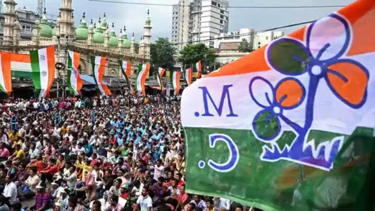 Vice President election: ఒద్దన్నా ఓటేశారని ఇద్దరు ఎంపీలకు నోటీసులు Vice President election: ఒద్దన్నా ఓటేశారని ఇద్దరు ఎంపీలకు నోటీసులు