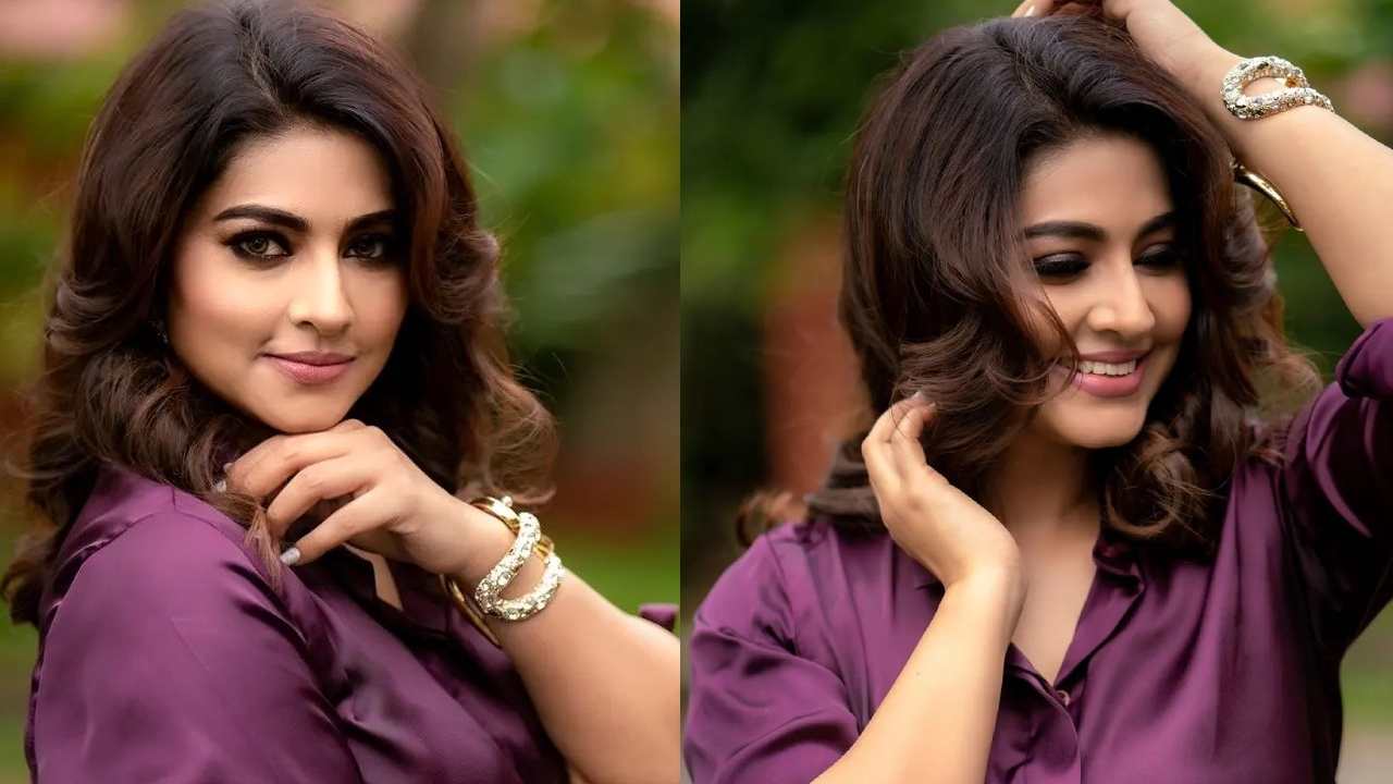 Actress Sneha Looks Gorgeous In Latest Pics