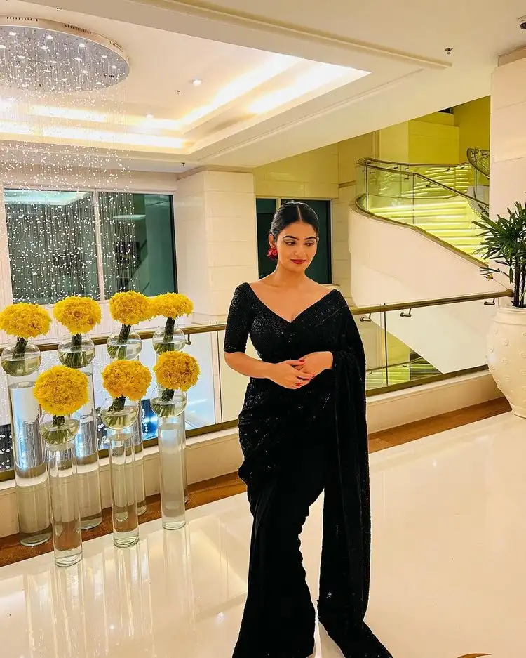 Ananya Nagalla Sizzles In Black Saree