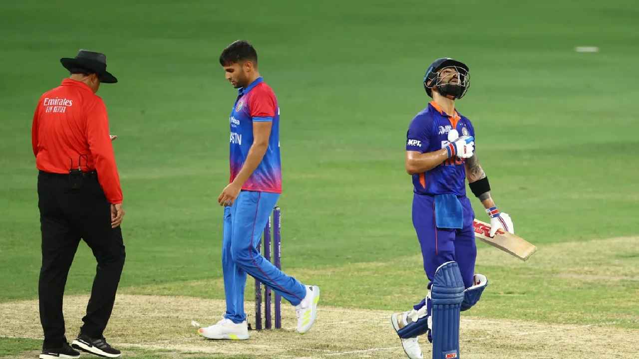 Asia Cup 2022 : సెంచరీతో కదంతొక్కిన కోహ్లి.. అప్ఘానిస్తాన్కు బిగ్ టార్గెట్ Asia Cup 2022 : సెంచరీతో కదంతొక్కిన కోహ్లి.. అప్ఘానిస్తాన్కు బిగ్ టార్గెట్