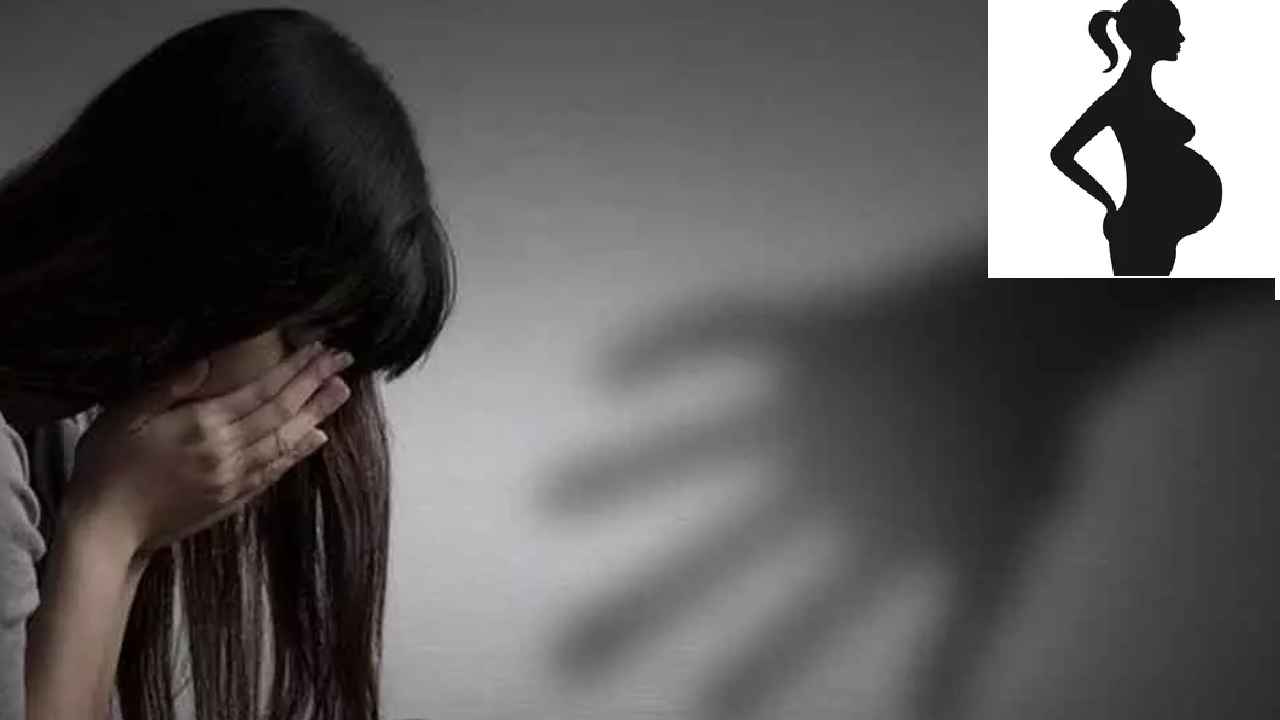 Boy Made Girl Pregnant : ప్రేమ పేరుతో.. 8వ తరగతి బాలికను గర్భవతిని చేసిన టెన్త్ క్లాస్ బాలుడు Boy Made Girl Pregnant : ప్రేమ పేరుతో.. 8వ తరగతి బాలికను గర్భవతిని చేసిన టెన్త్ క్లాస్ బాలుడు