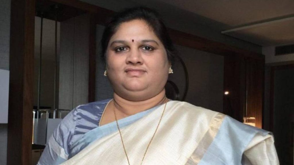 CBI arrests Aaraku former mp kothapalli geetha