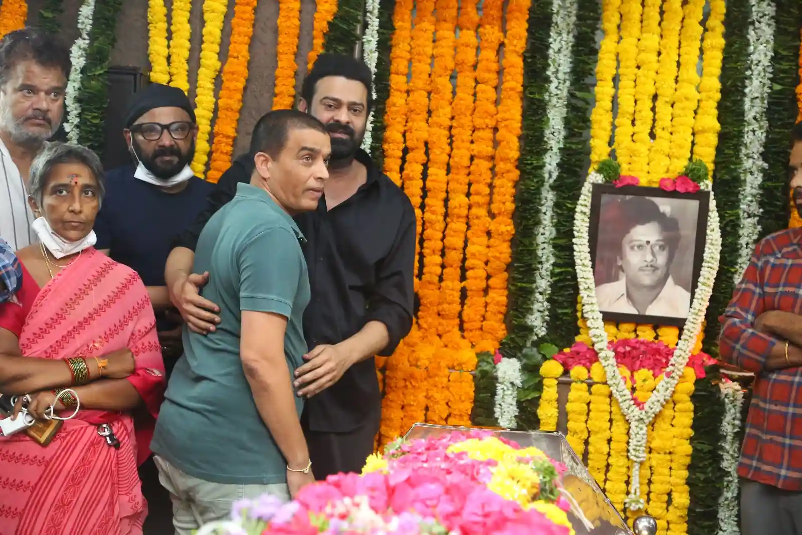 Celebrities Pay Tribute To Krishnam Raju