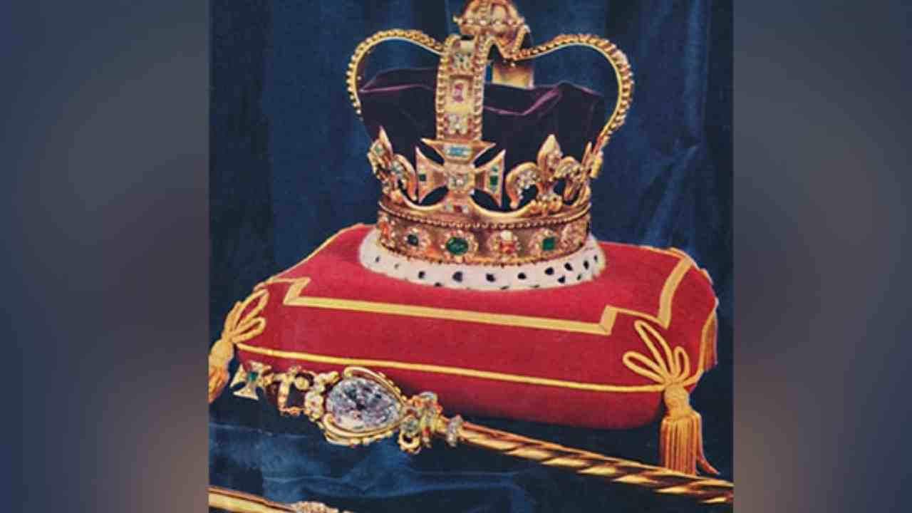 Cullinan Diamond: ఎలిజబెత్-2 ధరించిన కిరీటంలోని వజ్రాలు మావే.. తిరిగిచ్చేయాలంటూ దక్షిణాఫ్రికా డిమాండ్ Cullinan Diamond: ఎలిజబెత్-2 ధరించిన కిరీటంలోని వజ్రాలు మావే.. తిరిగిచ్చేయాలంటూ దక్షిణాఫ్రికా డిమాండ్
