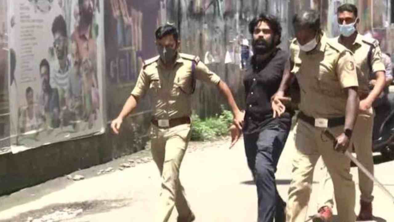 PFI Raids: 19మంది పీఎఫ్ఐ సభ్యుల కస్టడీని మరో ఐదు రోజులు పొడిగించిన ఢిల్లీ ఎన్ఐఏ కోర్టు PFI Raids: 19మంది పీఎఫ్ఐ సభ్యుల కస్టడీని మరో ఐదు రోజులు పొడిగించిన ఢిల్లీ ఎన్ఐఏ కోర్టు
