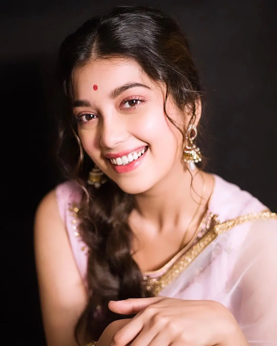 Digangana Suryavanshi Mesmerizes With Her Cute Smile