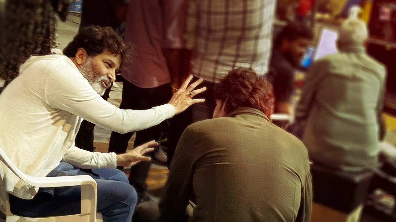 SSMB28: మహేష్ సినిమాకు ఆ టైటిల్ అయితేనే బెస్ట్ అంటోన్న ఫ్యాన్స్! SSMB28: మహేష్ సినిమాకు ఆ టైటిల్ అయితేనే బెస్ట్ అంటోన్న ఫ్యాన్స్!