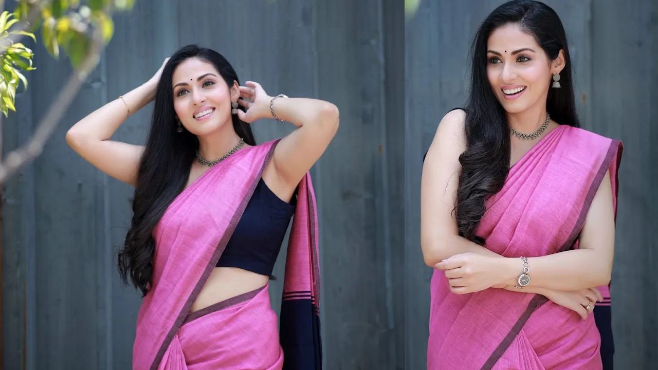 Sadha: చీర కొంగుతో కట్టిపడేస్తున్న హీరోయిన్ సదా..