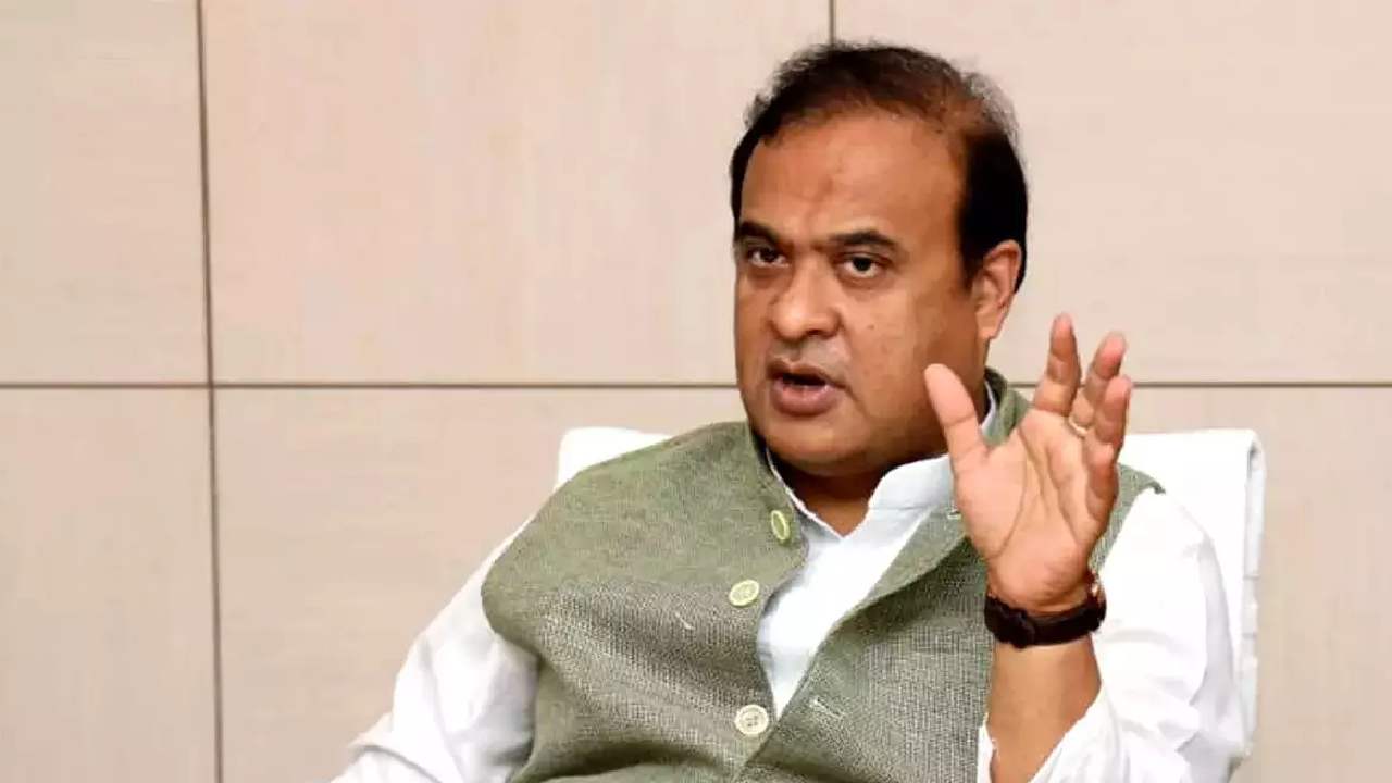 Himanta Biswa Sarma: దేశ వ్యతిరేక కార్యకలపాలకు పాల్పడితే మదర్సాలు కూల్చివేస్తాం: అసోం సీఎం హిమంత బిశ్వ శర్మ Himanta Biswa Sarma: దేశ వ్యతిరేక కార్యకలపాలకు పాల్పడితే మదర్సాలు కూల్చివేస్తాం: అసోం సీఎం హిమంత బిశ్వ శర్మ