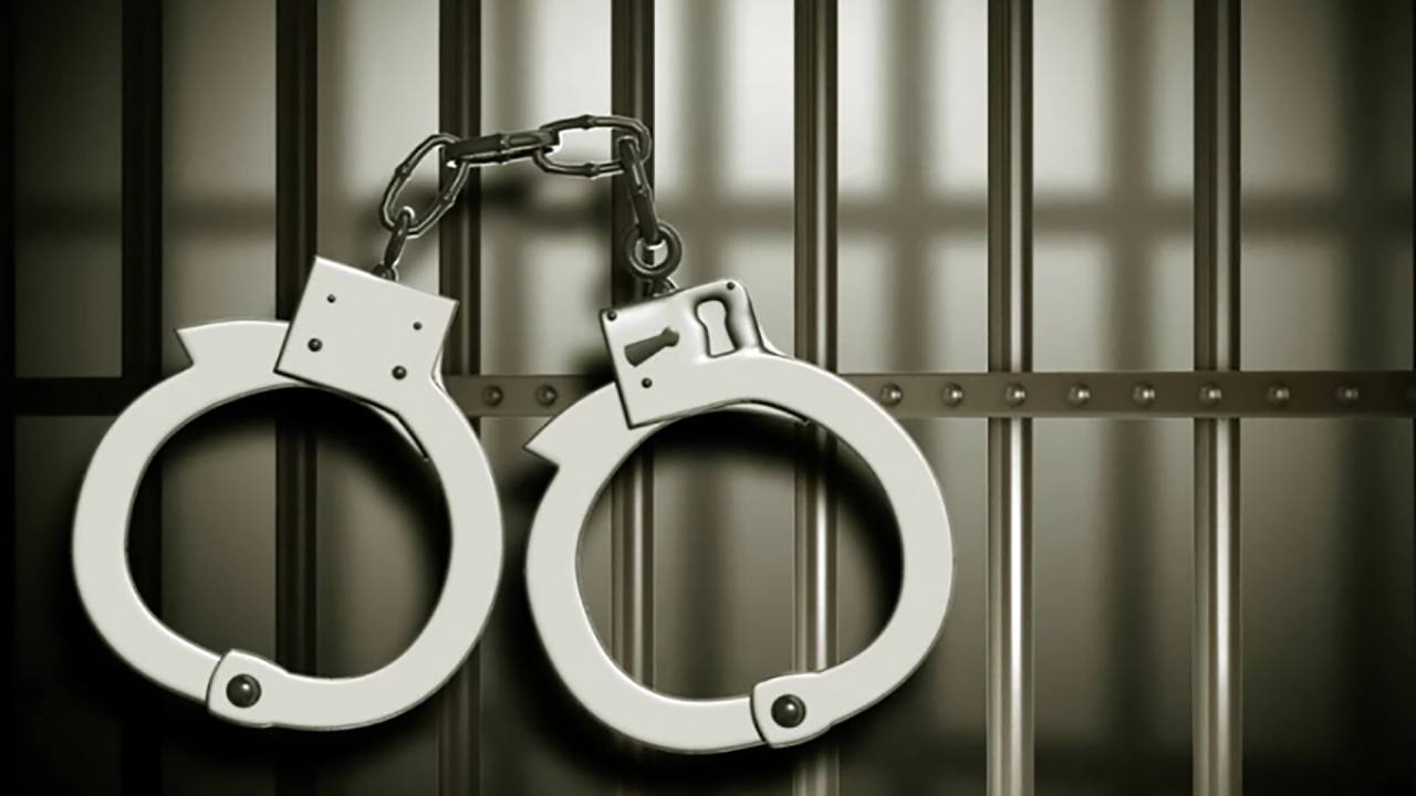 Husband Stabs Wife: బిహార్లో దారుణం.. భార్య ఉద్యోగం చేస్తున్నందుకు కత్తితో పొడిచిన భర్త Husband Stabs Wife: బిహార్లో దారుణం.. భార్య ఉద్యోగం చేస్తున్నందుకు కత్తితో పొడిచిన భర్త