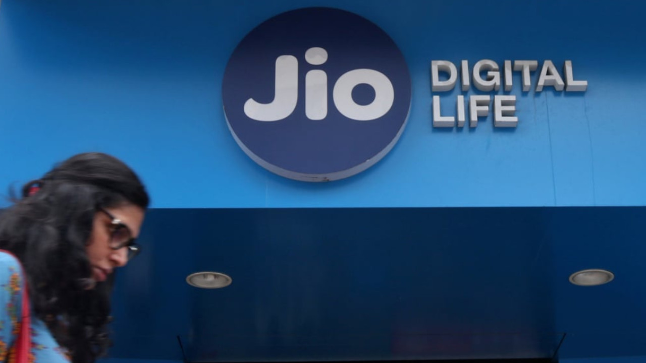 Jio Rs 259 prepaid plan offers full 1-month validity and unlimited benefits check details