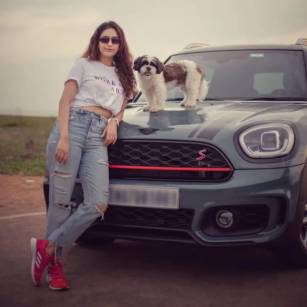 Keerthi Suresh Cute Photoshoot with her puppy dog