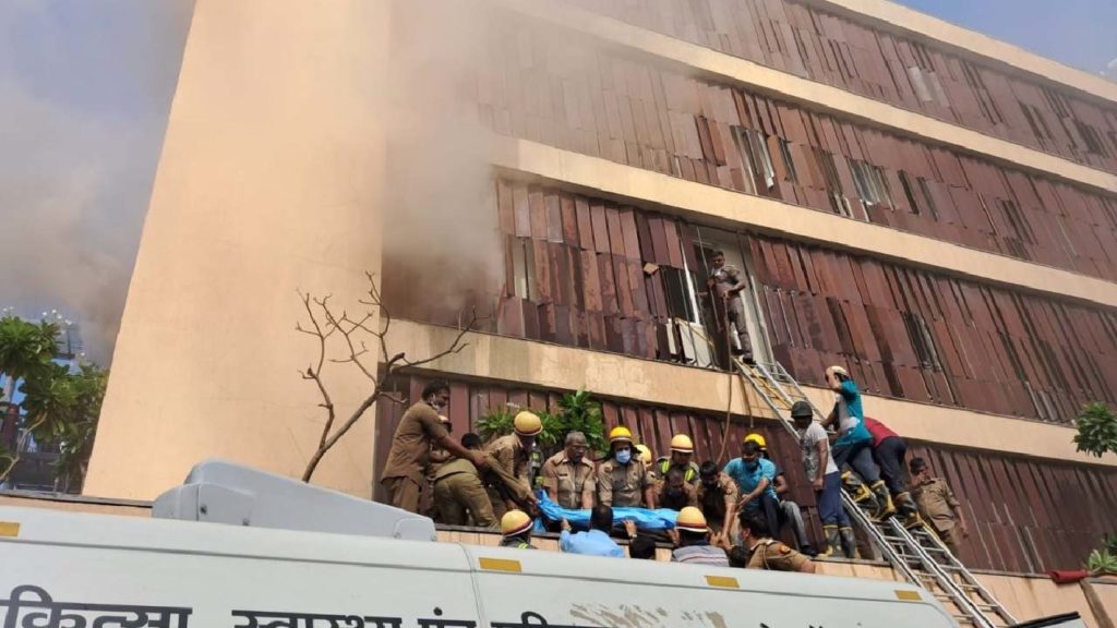 Lucknow hotel fire