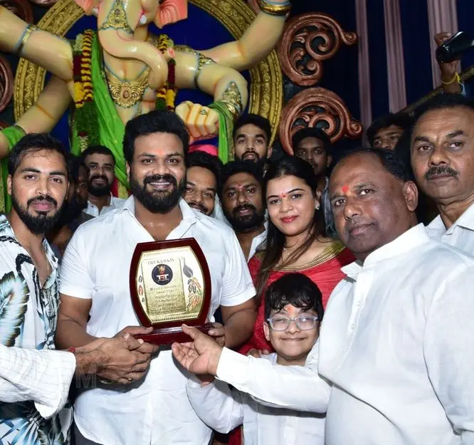 Manchu Manoj at Ganesh Mandapam with Bhuma Mounika