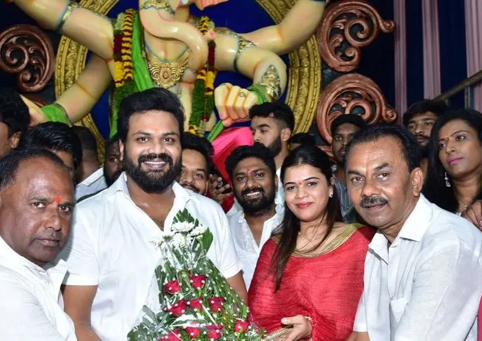 Manchu Manoj at Ganesh Mandapam with Bhuma Mounika