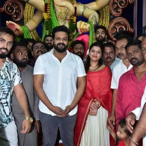 Manchu Manoj at Ganesh Mandapam with Bhuma Mounika