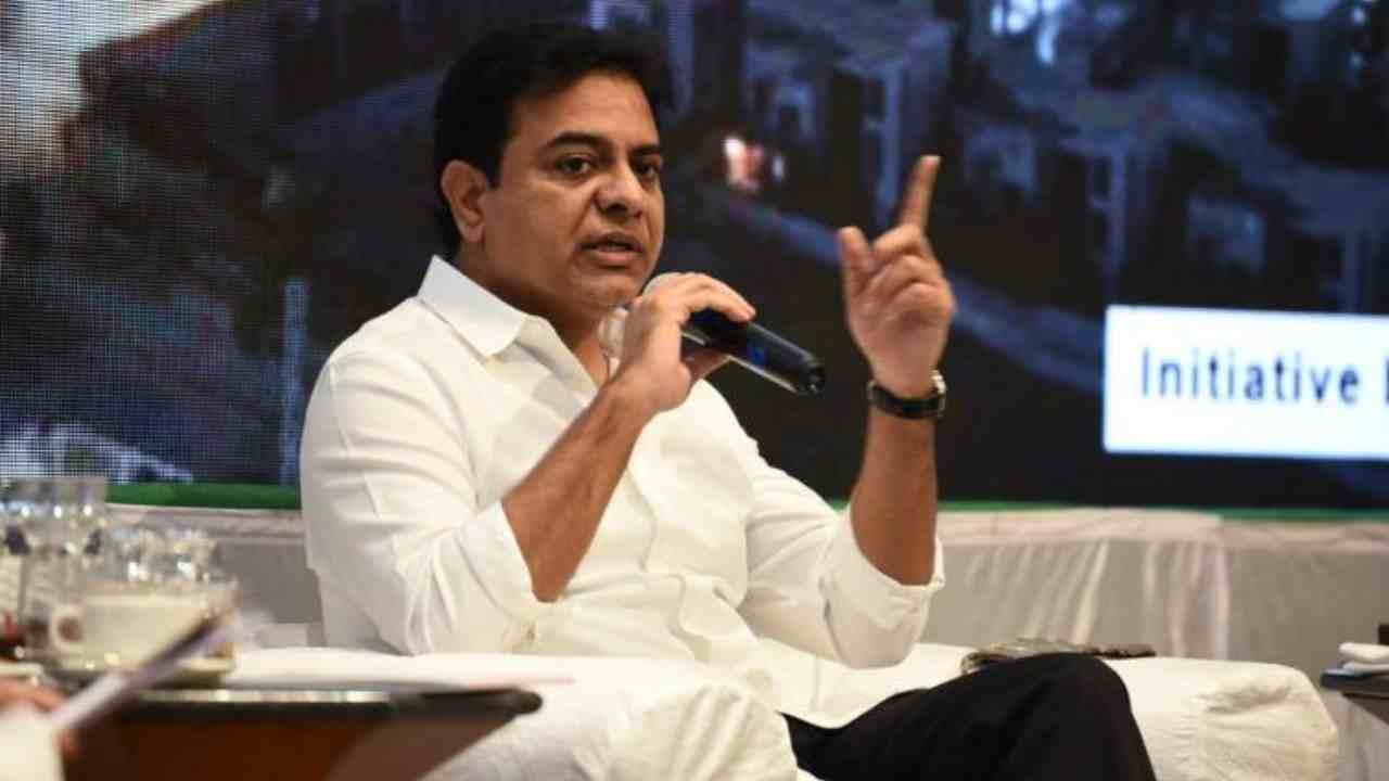 Minister KTR Tweet: ‘విశ్వగురువును పొగడండి’.. పడిపోయిన రూపాయి విలువ.. కేంద్రంపై మంత్రి కేటీఆర్ వ్యంగ్యాస్త్రాలు.. Minister KTR Tweet: ‘విశ్వగురువును పొగడండి’.. పడిపోయిన రూపాయి విలువ.. కేంద్రంపై మంత్రి కేటీఆర్ వ్యంగ్యాస్త్రాలు..