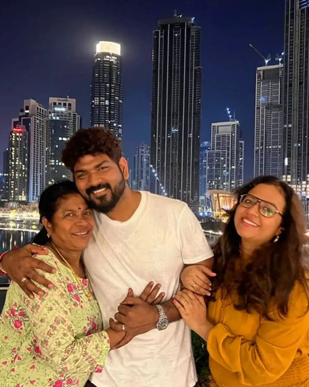 Nayanthara Celebrates Her Husband's Birthday At Dubai Pics