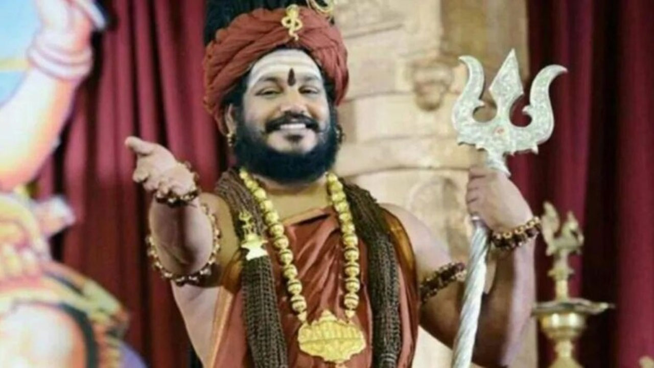 Life in danger: నా జీవితం ప్రమాదంలో ఉందంటూ శ్రీలంక అధ్యక్షుడికి లేఖ రాసిన అత్యాచార నిందితుడు నిత్యానంద Life in danger: నా జీవితం ప్రమాదంలో ఉందంటూ శ్రీలంక అధ్యక్షుడికి లేఖ రాసిన అత్యాచార నిందితుడు నిత్యానంద