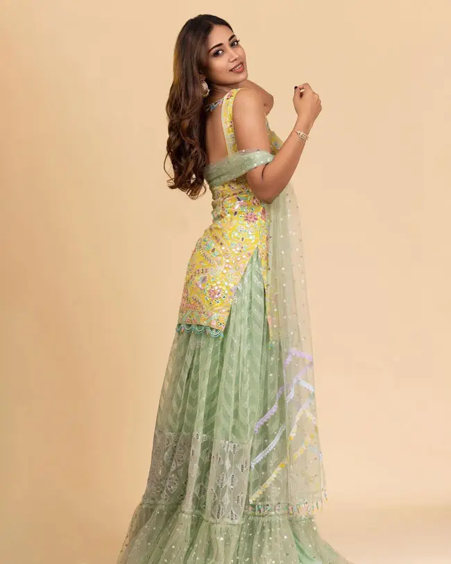Nivetha Pethuraj Latest Photoshoot Pics Goes Viral