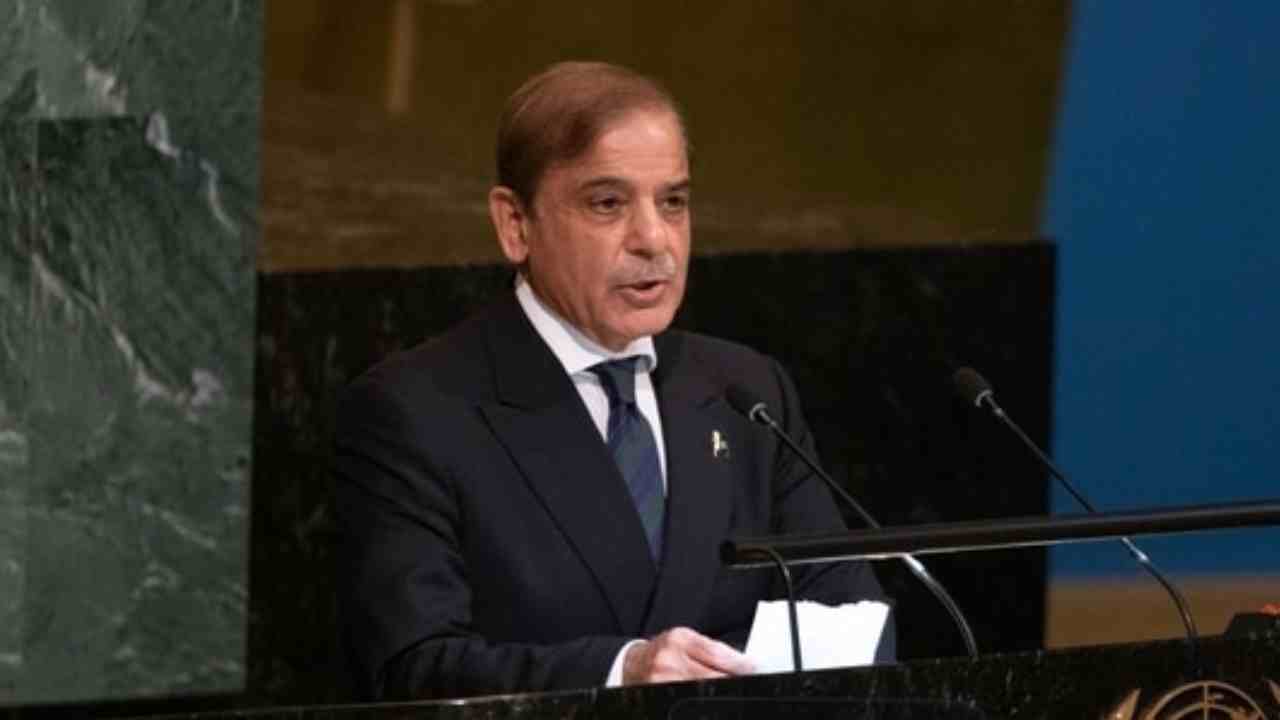 Pakistan PM Sharif: భారత్తో శాంతిని కోరుకుంటున్నాం.. యుఎన్జీఎలో కాశ్మీర్ సమస్యను లేవనెత్తిన పాకిస్తాన్ ప్రధాని Pakistan PM Sharif: భారత్తో శాంతిని కోరుకుంటున్నాం.. యుఎన్జీఎలో కాశ్మీర్ సమస్యను లేవనెత్తిన పాకిస్తాన్ ప్రధాని