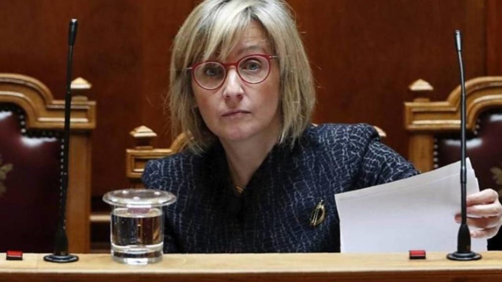 Portugal health minister resigns