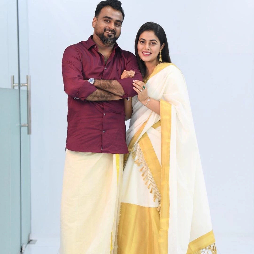 Actor Purna Celebrates Onam Festival with her Husband