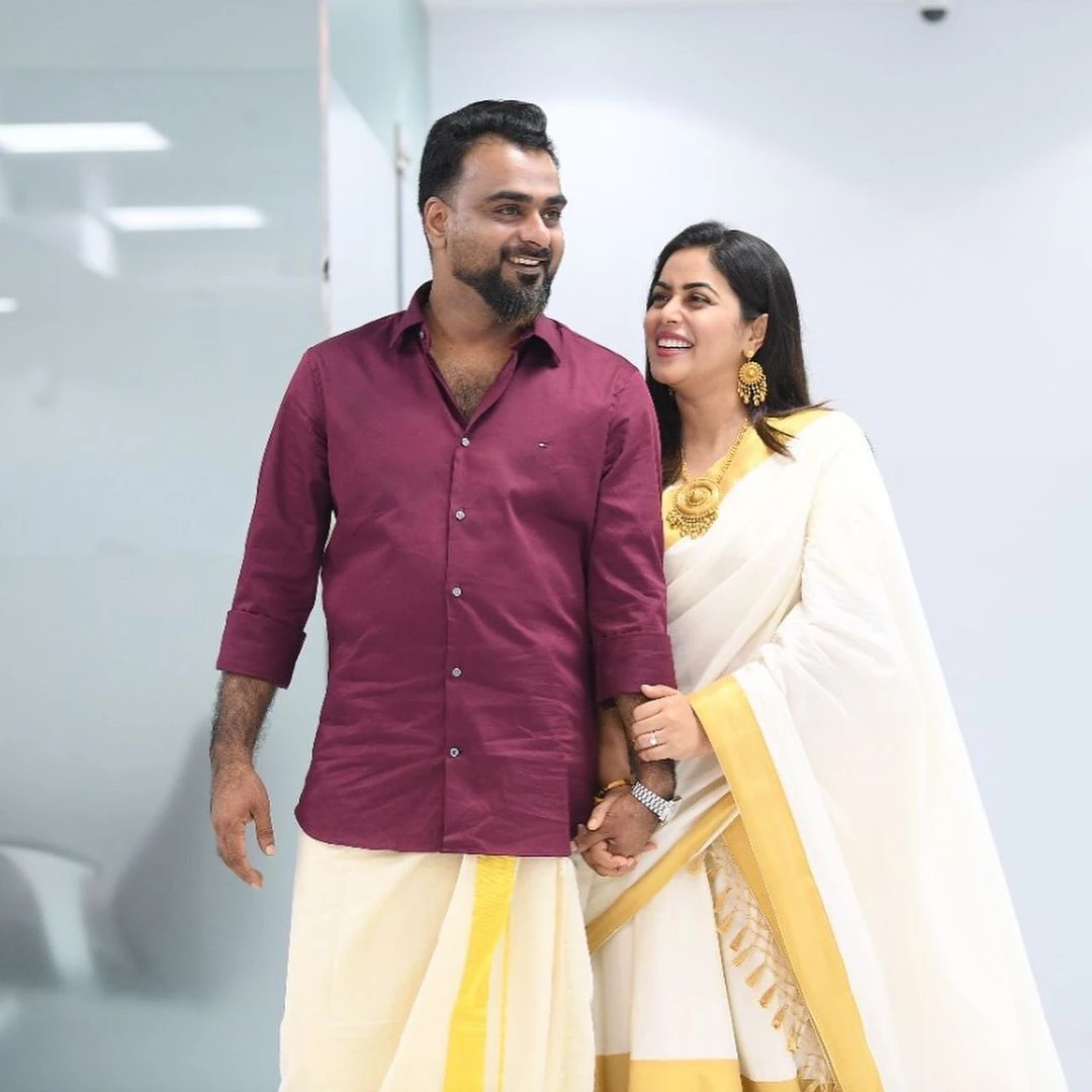 Actor Purna Celebrates Onam Festival with her Husband