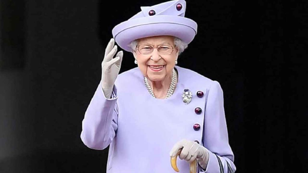 Queen Elizabeth II Dies