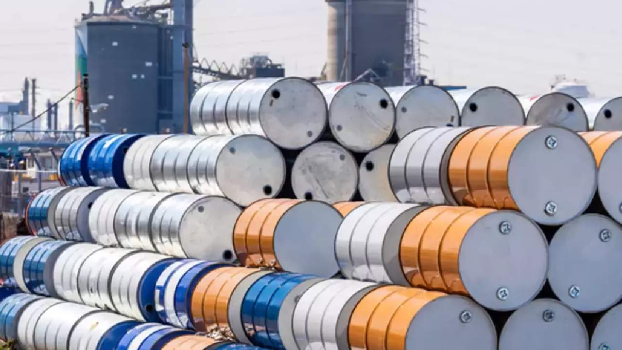 Russian crude: ఆ విషయంలో చైనాను వెనక్కి నెట్టి నెంబర్ వన్గా నిలిచిన భారత్ Russian crude: ఆ విషయంలో చైనాను వెనక్కి నెట్టి నెంబర్ వన్గా నిలిచిన భారత్