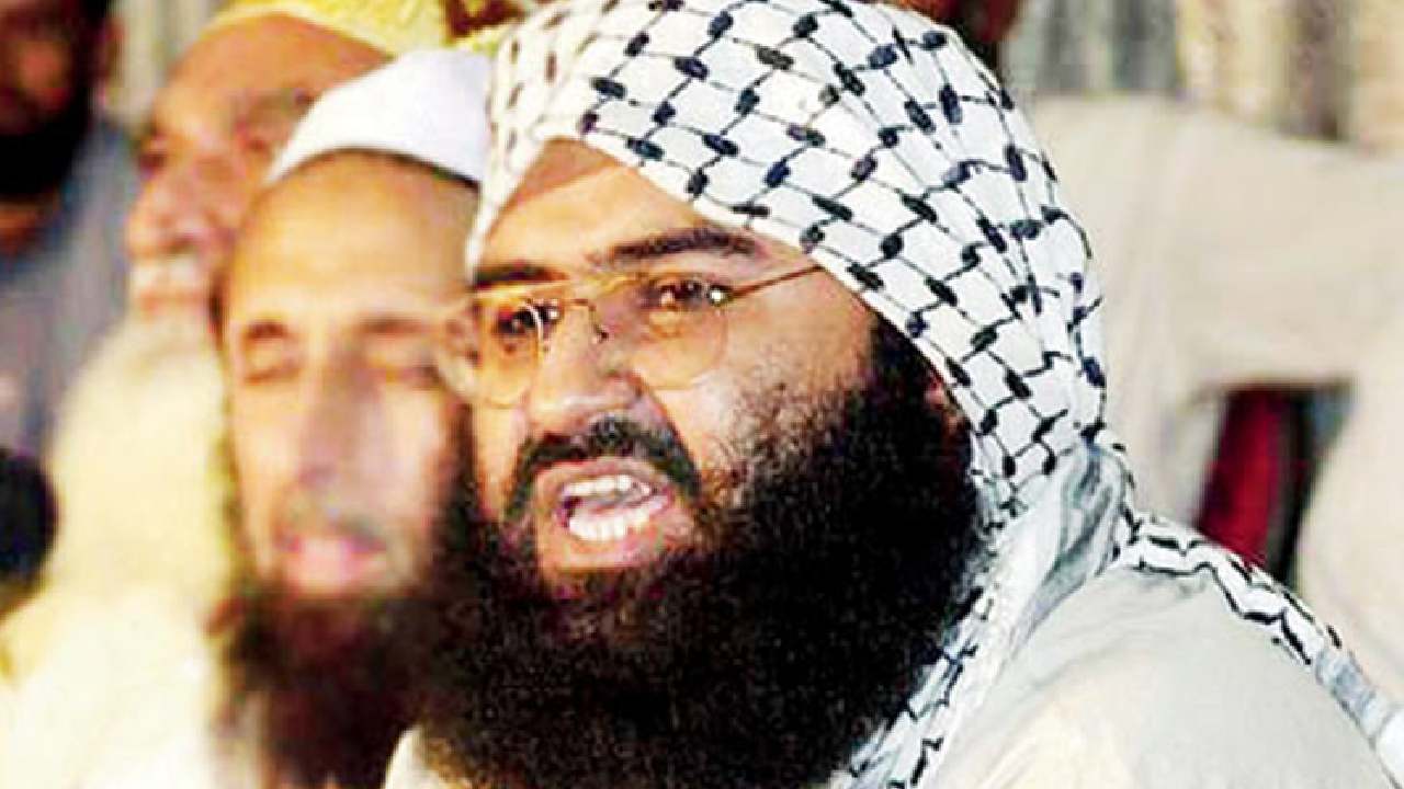 Taliban on Masood Azhar: మసూద్ అజర్ అఫ్గాన్లో ఉన్నాడంటూ పాక్ ప్రకటన.. స్పందించిన తాలిబన్లు Taliban on Masood Azhar: మసూద్ అజర్ అఫ్గాన్లో ఉన్నాడంటూ పాక్ ప్రకటన.. స్పందించిన తాలిబన్లు