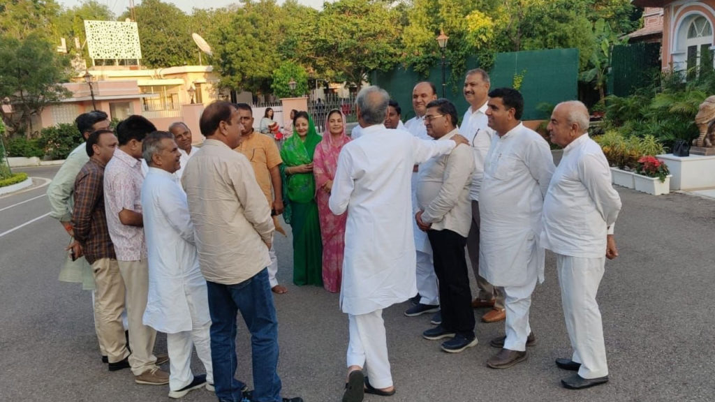 Rajasthan CM Ashok Gehlot held an informal meeting with a few ministers and MLAs