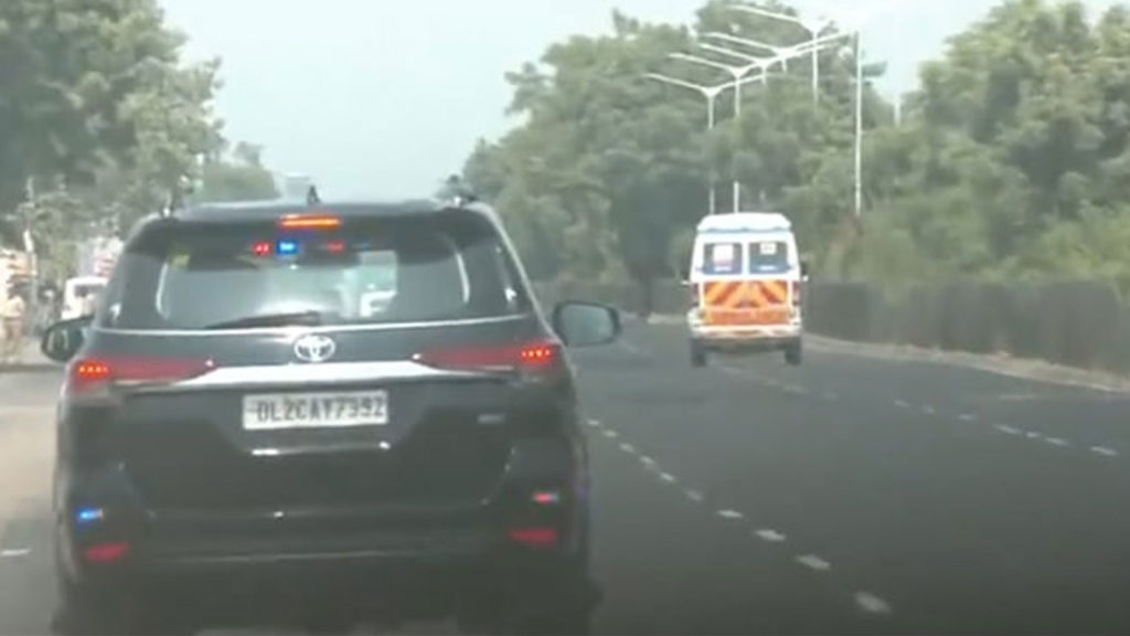 PM Modi Stops His Convoy, Gives Way To An Ambulance In Gujarat