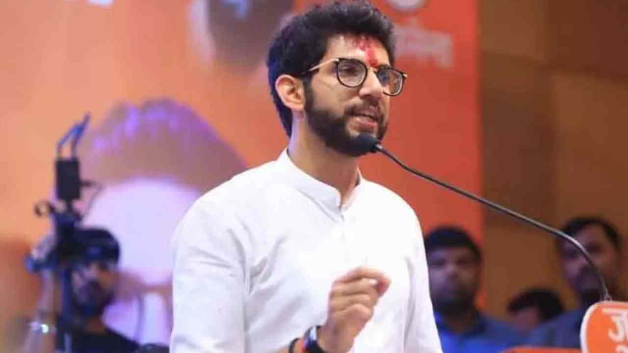 Aaditya Thackeray: షిండే ప్రభుత్వంపై ఆదిత్య థాకరే ఆగ్రహం.. మహారాష్ట్ర యువత లక్షలాది ఉద్యోగాలు కోల్పోయారంటూ ఆవేదన Aaditya Thackeray: షిండే ప్రభుత్వంపై ఆదిత్య థాకరే ఆగ్రహం.. మహారాష్ట్ర యువత లక్షలాది ఉద్యోగాలు కోల్పోయారంటూ ఆవేదన
