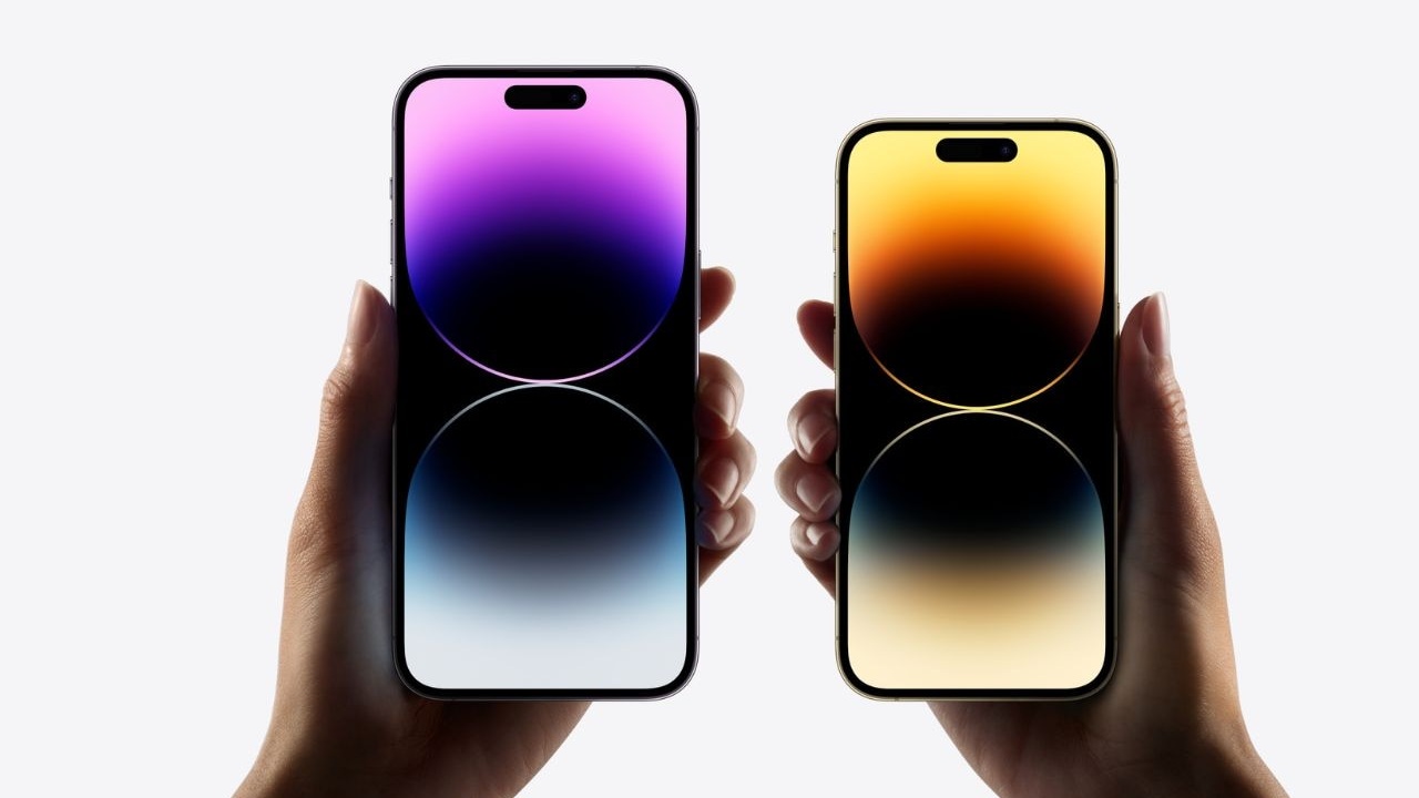 iPhone 14 Plus Price In India : ఆపిల్ మినీ వెర్షన్ బదులుగా ఐఫోన్ 14 ప్లస్ మోడల్స్.. శాటిలైట్ OS ఫీచర్లు అదుర్స్.. ఇండియాలో ధర ఎంతో తెలుసా? iPhone 14 Plus Price In India : ఆపిల్ మినీ వెర్షన్ బదులుగా ఐఫోన్ 14 ప్లస్ మోడల్స్.. శాటిలైట్ OS ఫీచర్లు అదుర్స్.. ఇండియాలో ధర ఎంతో తెలుసా?