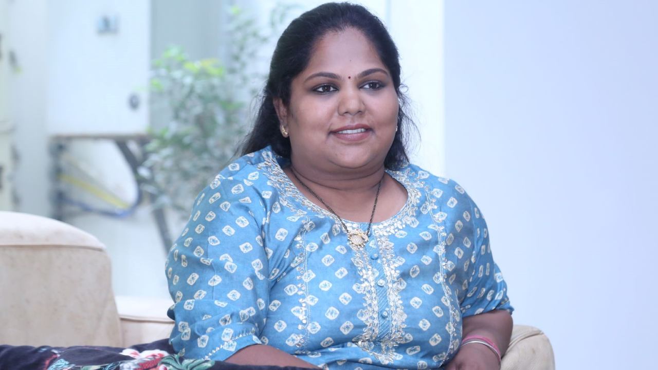 Kodi Divya : నాన్న ఉన్నప్పుడే కథలు రాసుకున్నా.. భవిష్యత్తులో దర్శకత్వం కూడా చేస్తాను.. Kodi Divya : నాన్న ఉన్నప్పుడే కథలు రాసుకున్నా.. భవిష్యత్తులో దర్శకత్వం కూడా చేస్తాను..